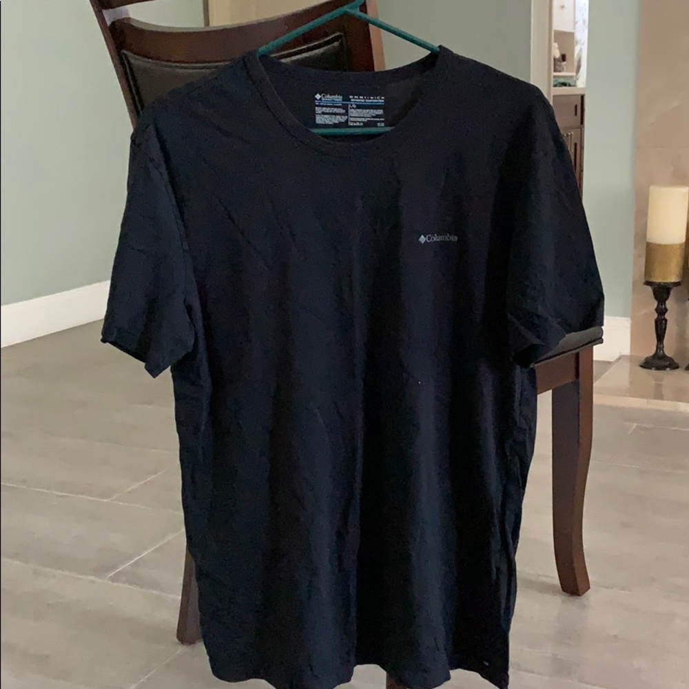 Black Columbia tee shirt.
